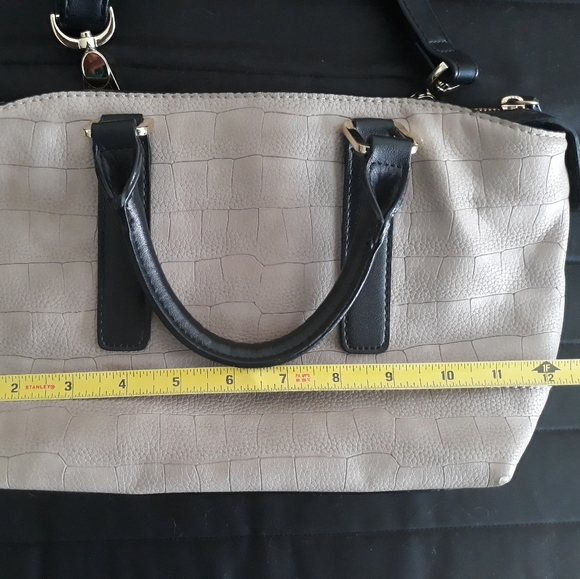 Kate Landry Crocodile Faux Leather  Hand Bag with Shoulder Strap - Picture 8 of 11